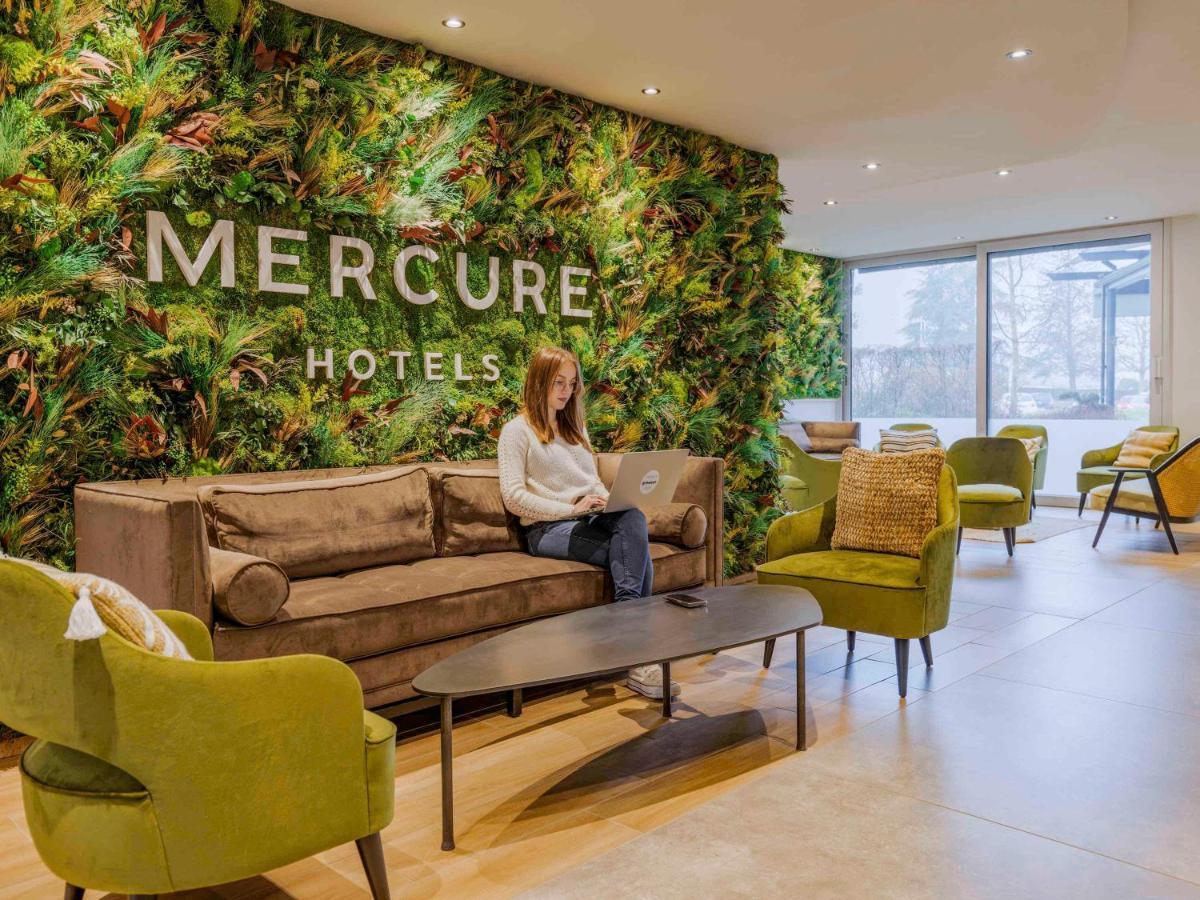 Mercure Lyon Est Villefontaine Exterior foto